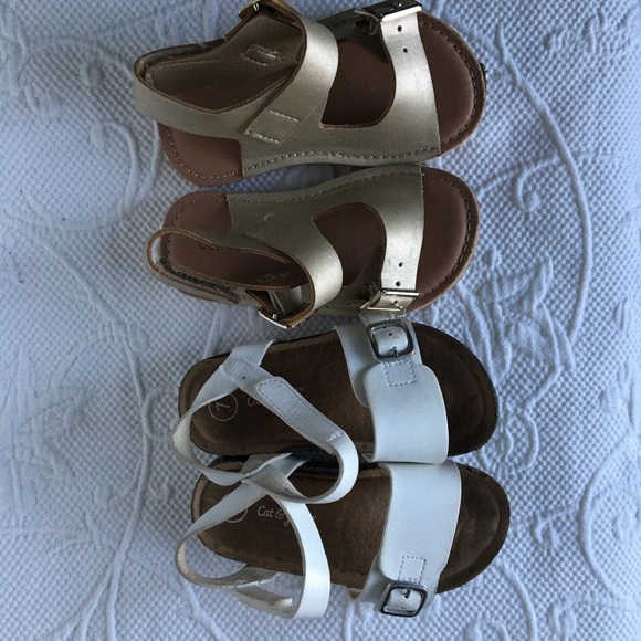 2 pairs toddler girls Velcro sandals size 7 - Picture 2 of 9